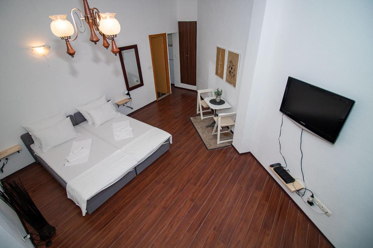 Miro Apartments モスタル エクステリア 写真